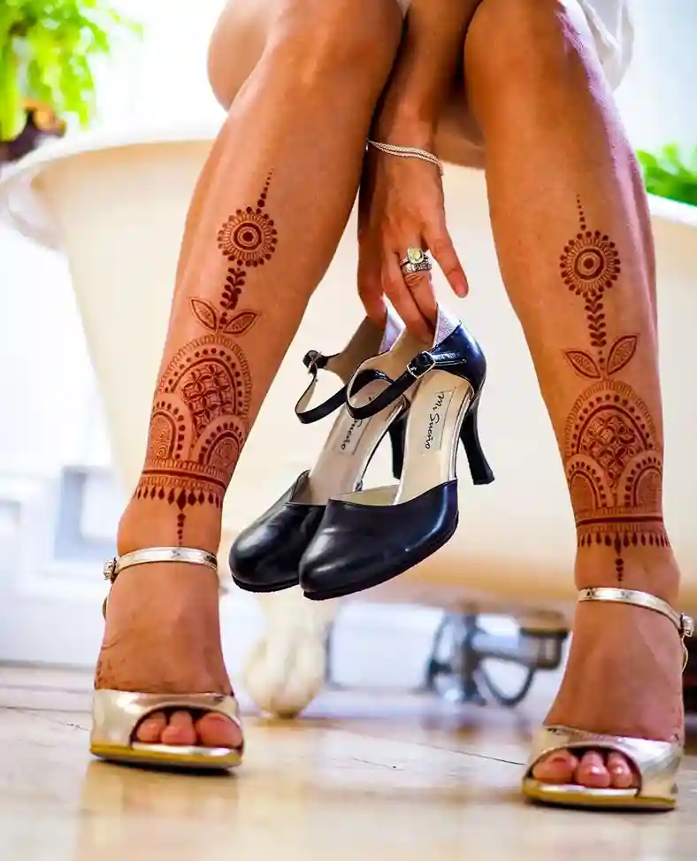 Flower Mehndi Design For Front Hand