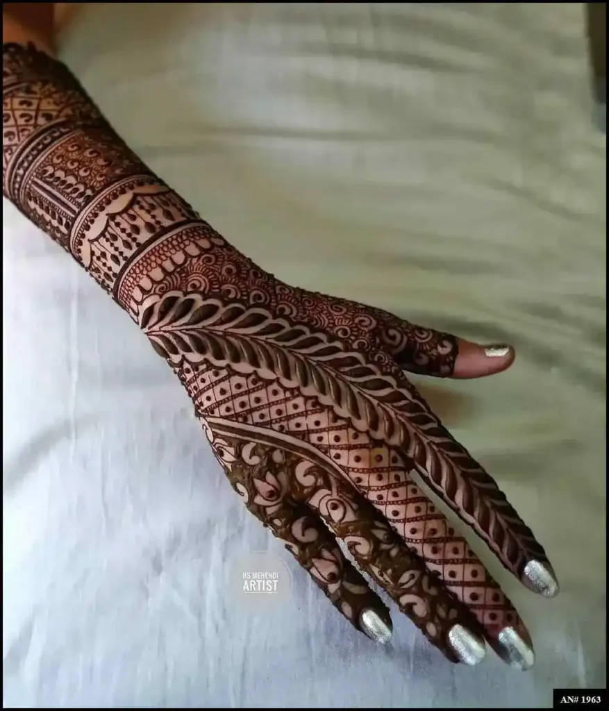 Simple Mehndi Designs For Girls