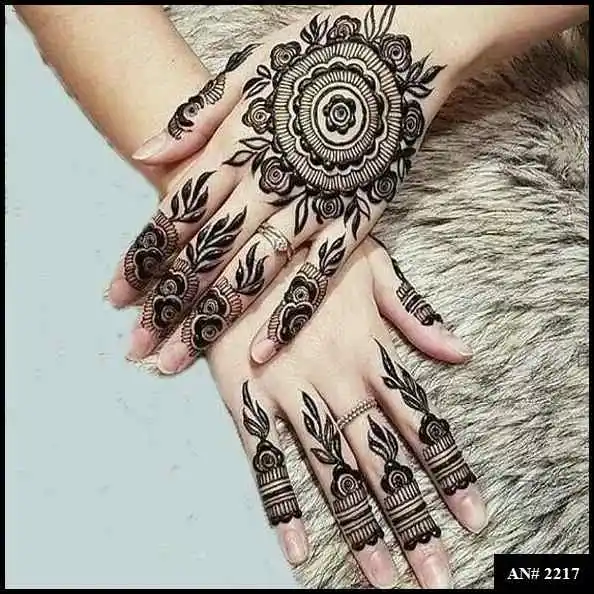 Simple Mehndi Designs For Girls
