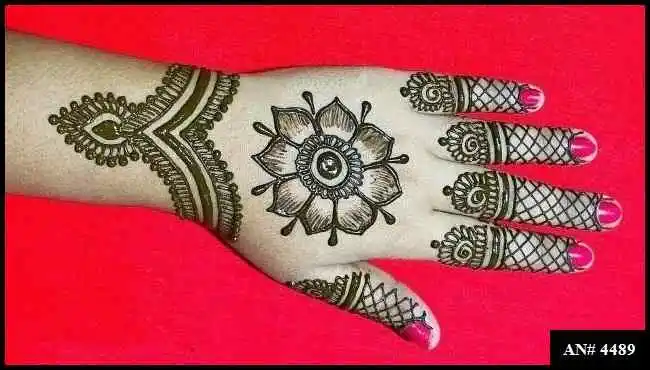 Simple Mehndi Designs For Girls